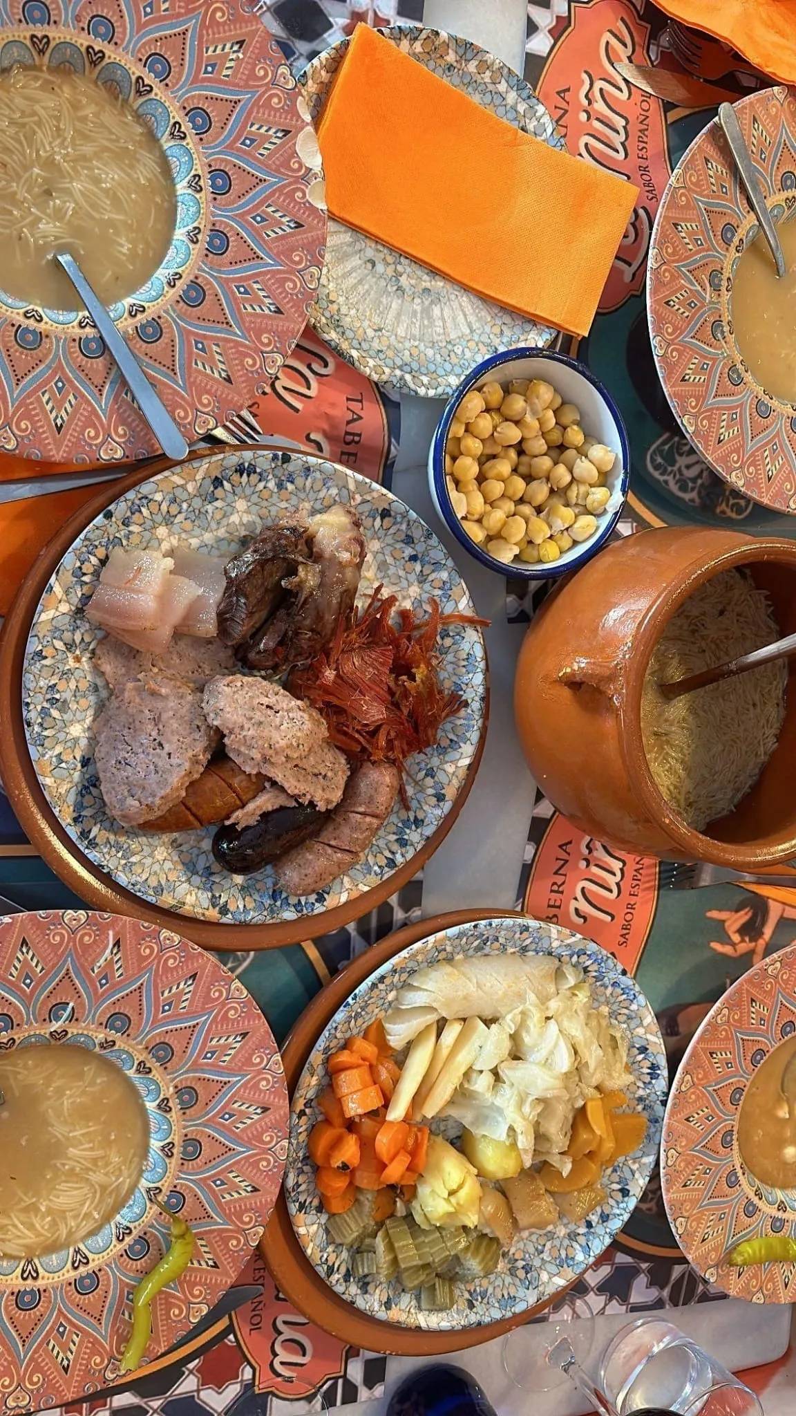 Cocido madrileño a tres vuelcos